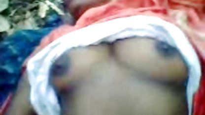 Valerie Kay hat riesige Titten und Arsch Prellen sex porn geil auf einem riesigen dildo.