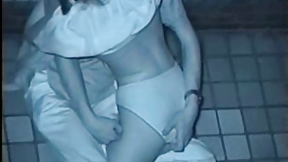 Jungen, kleinen natürlichen sex free alte frau Titten video-on-cams