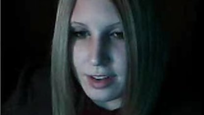 Mädchen geile alte frauen kostenlos in der Umkleidekabine des store